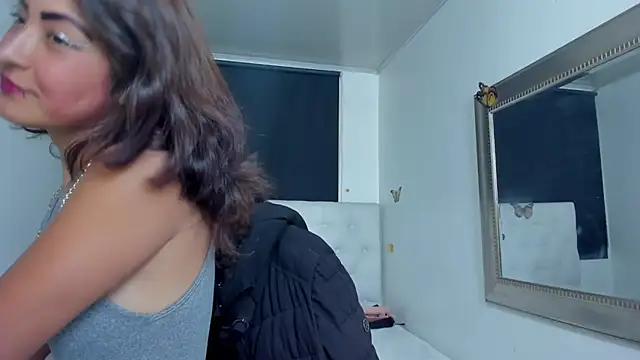 evelynesex online show from January 18, 2026, 6:28 am