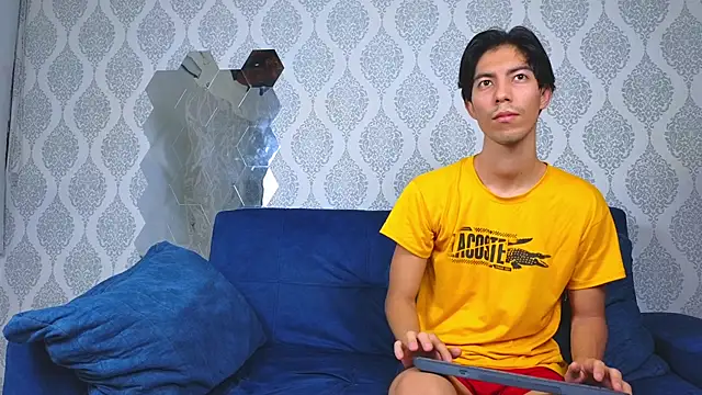 Couplex xxx online show from October 5, 2025, 1:40 am