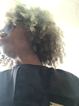 BiiancaEstradaa online show from September 28, 2025, 5:53 pm