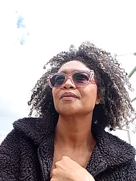 BiiancaEstradaa online show from July 24, 2026, 2:46 pm