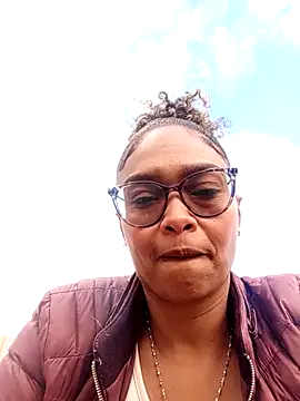 BiiancaEstradaa online show from October 14, 2025, 9:47 pm