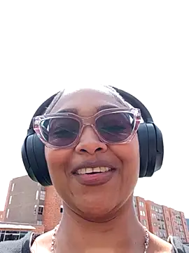 BiiancaEstradaa online show from April 23, 2026, 3:24 pm