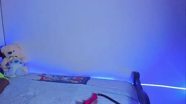 Ellope  online show from September 25, 2025, 3:12 am