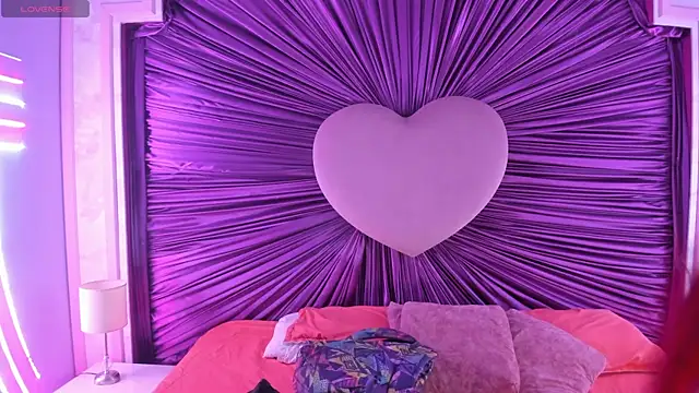 Lushi Love online show from May 10, 2026, 3:10 am