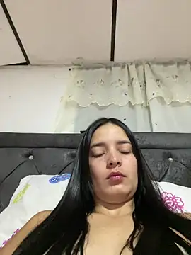 Mia jhoonson online show from December 17, 2025, 10:20 am