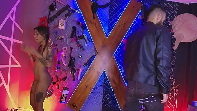 Warick and Aria bdsm  online show from October 23, 2025, 8:18 pm