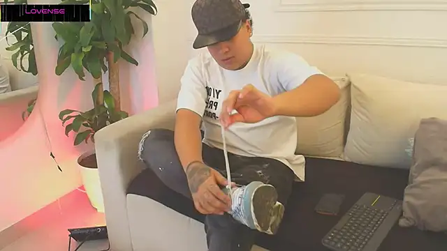 Naim Bennetsex online show from October 25, 2025, 6:41 pm