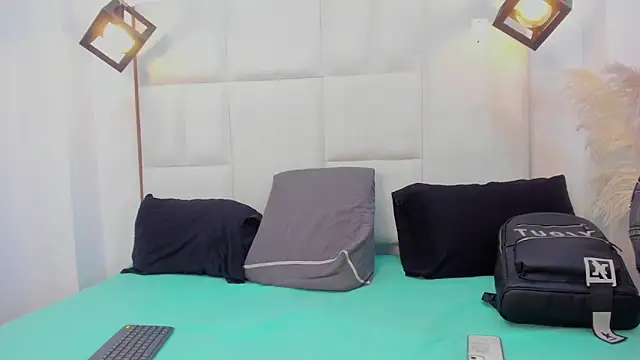 Naim Bennetsex online show from September 27, 2025, 5:08 pm