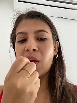 Lenapink19 online show from October 13, 2025, 5:14 pm