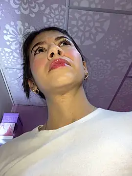 Lenapink19 online show from March 1, 2026, 8:31 pm