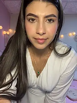 Lenapink19 online show from November 25, 2025, 3:40 am