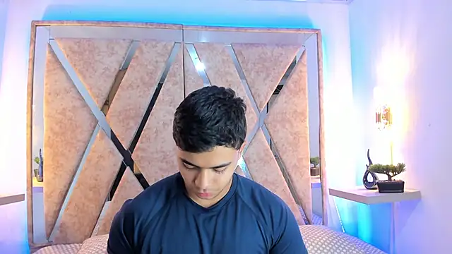 jayd muscle online show from November 19, 2025, 4:23 am