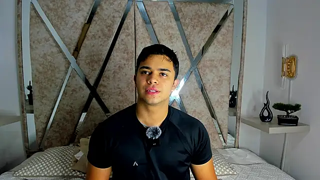 jayd muscle online show from October 24, 2025, 6:45 am