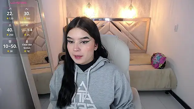 Snapshot of Natalie_loffreda chatting on March 18, 2026, 7:59 pm Natalie loffreda online show from March 18, 2026, 7:59 pm