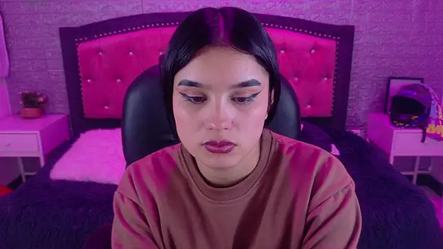 Snapshot of Natalie_loffreda chatting on February 28, 2026, 9:31 am Natalie loffreda online show from February 28, 2026, 9:31 am