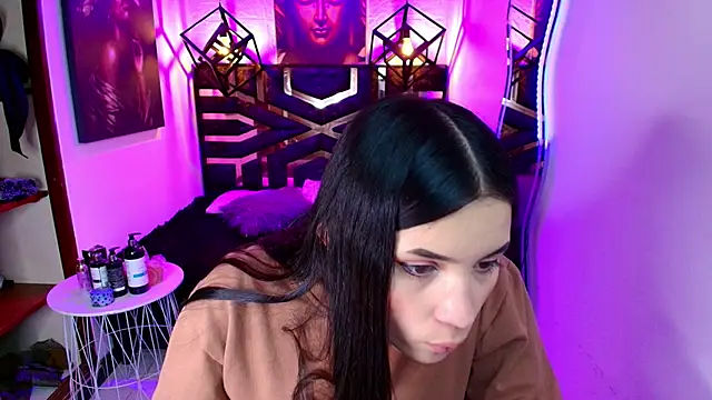Natalie loffreda online show from June 6, 2026, 8:14 pm