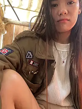 PhanHaa online show from November 15, 2025, 2:04 am