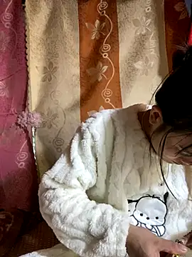 PhanHaa online show from November 30, 2025, 12:28 pm