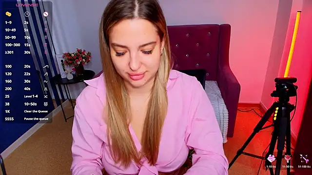 Emma  Ross online show from July 19, 2026, 1:58 am
