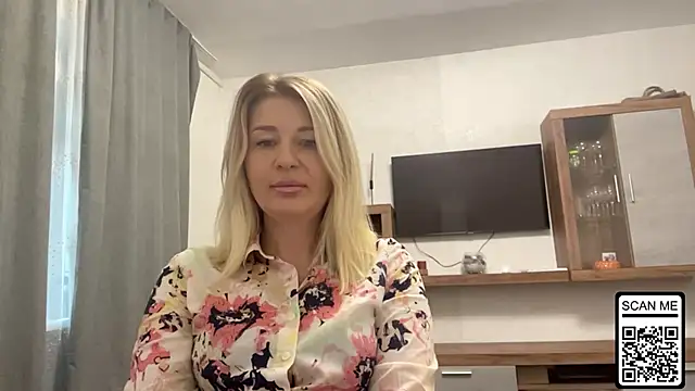 Blondie xoxoxo online show from October 2, 2025, 6:50 am