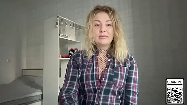 Blondie xoxoxo online show from January 19, 2026, 7:01 am