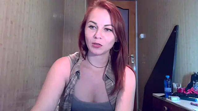 Kisa26311 online show from September 18, 2025, 12:41 pm