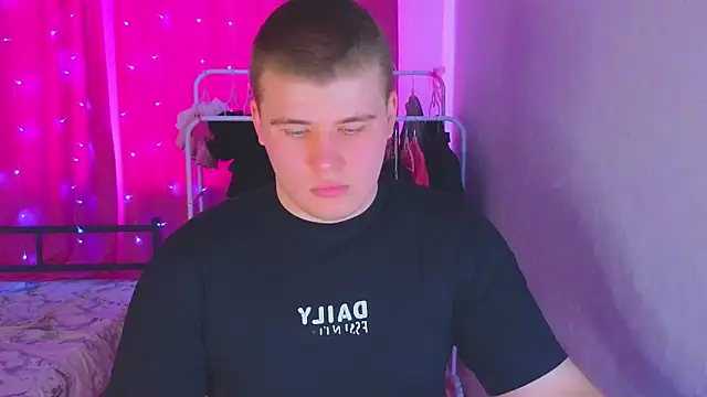 Snapshot of kittenmurr chatting on March 3, 2026, 9:16 am kittenmurr online show from March 3, 2026, 9:16 am