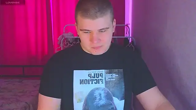 Snapshot of kittenmurr chatting on March 5, 2026, 5:37 am kittenmurr online show from March 5, 2026, 5:37 am