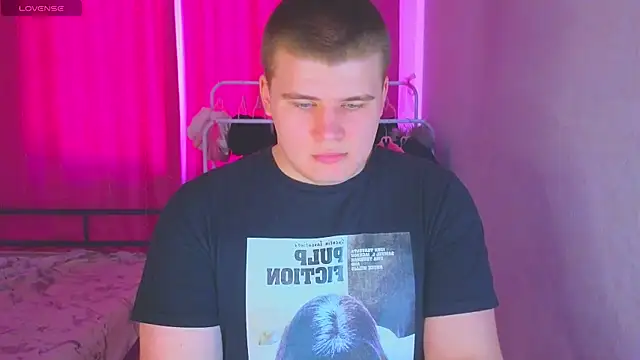 Snapshot of kittenmurr chatting on February 21, 2026, 8:16 am kittenmurr online show from February 21, 2026, 8:16 am