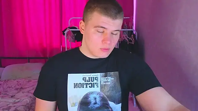 Snapshot of kittenmurr chatting on March 9, 2026, 4:27 am kittenmurr online show from March 9, 2026, 4:27 am