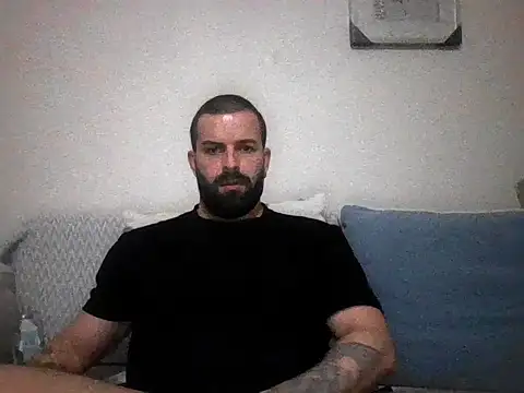 kean2365 online show from February 3, 2026, 11:32 pm