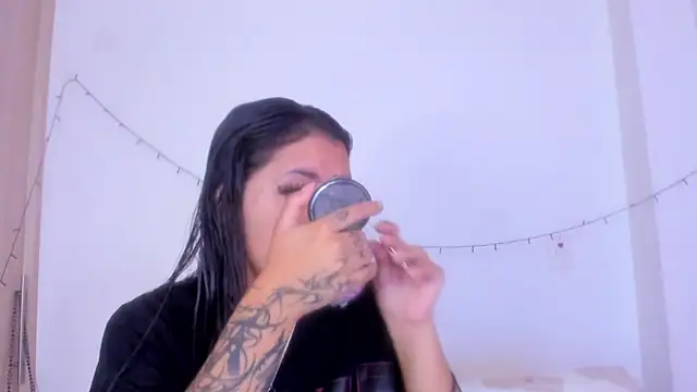 Abby roussee online show from December 3, 2025, 11:09 am