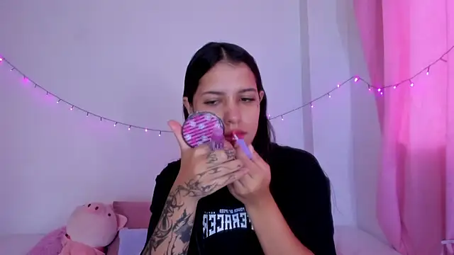 Abby roussee online show from September 30, 2025, 12:44 pm