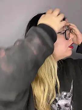 Snapshot of Blair_Bunnyy chatting on March 17, 2026, 5:10 am Blair Bunnyy online show from March 17, 2026, 5:10 am