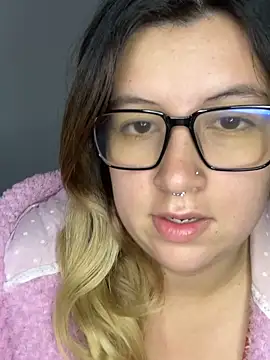 Snapshot of Blair_Bunnyy chatting on March 27, 2026, 7:39 am Blair Bunnyy online show from March 27, 2026, 7:39 am