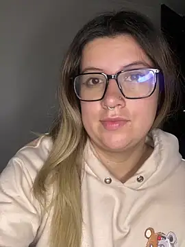 Snapshot of Blair_Bunnyy chatting on February 24, 2026, 6:14 am Blair Bunnyy online show from February 24, 2026, 6:14 am