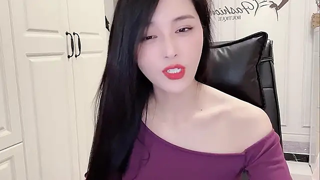 Ianxuan online show from October 4, 2025, 1:23 pm