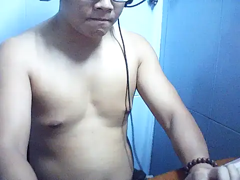 Snapshot of ANonngDan79 chatting on February 15, 2026, 4:39 pm ANonngDan79 online show from February 15, 2026, 4:39 pm