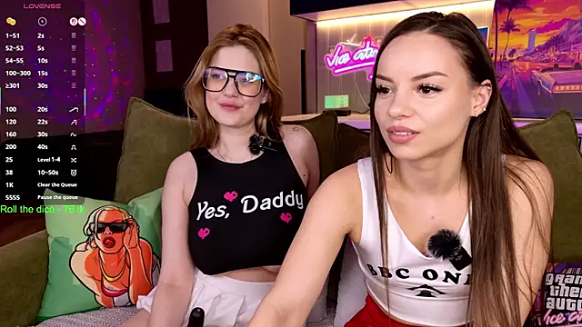 Snapshot of shes_rebel chatting on April 19, 2026, 5:25 pm shes rebel online show from April 19, 2026, 5:25 pm