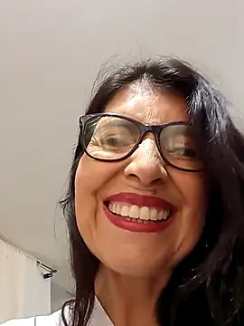 swity foster online show from November 10, 2025, 12:43 pm