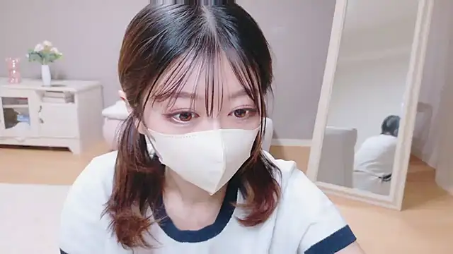 Yuna-ch online show from March 20, 2026, 5:19 am