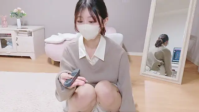 Yuna-ch online show from March 12, 2026, 12:20 pm