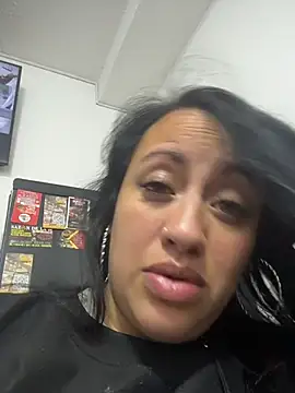  ruby manrique  online show from June 26, 2026, 2:06 am