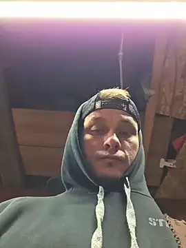 twistafatpipe online show from December 3, 2025, 6:25 am