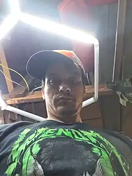 twistafatpipe online show from April 27, 2026, 5:05 am