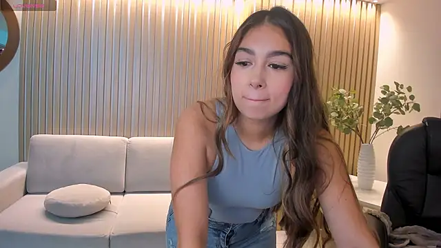 VeronicaBlue online show from March 6, 2026, 10:10 am