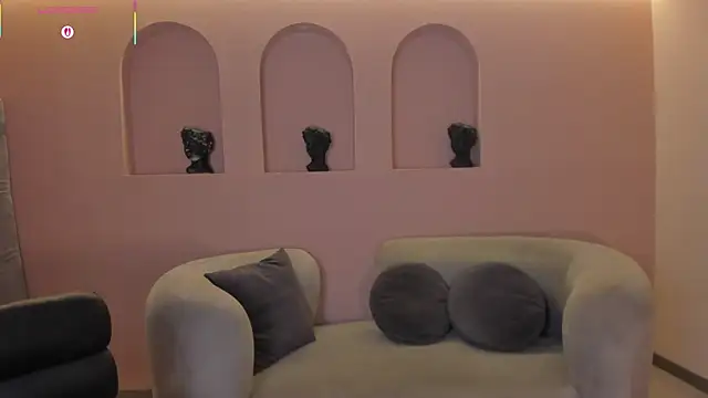 VeronicaBlue online show from October 9, 2025, 11:33 am