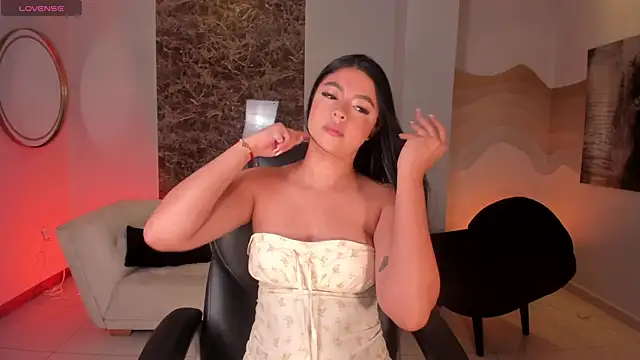 NataliaGaret online show from April 24, 2026, 9:55 am
