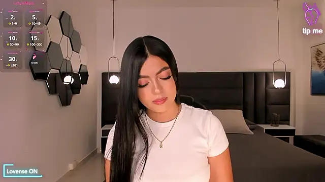 Snapshot of NataliaGaret chatting on February 10, 2026, 1:59 am NataliaGaret online show from February 10, 2026, 1:59 am