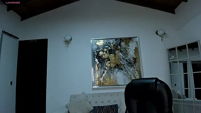 Snapshot of NataliaGaret chatting on February 27, 2026, 2:12 am NataliaGaret online show from February 27, 2026, 2:12 am